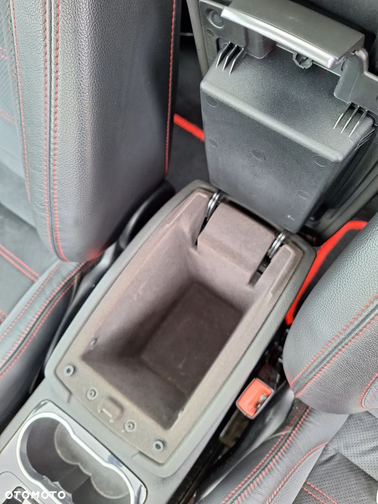 Ford S-Max 2.0 EcoBoost Titanium - 25