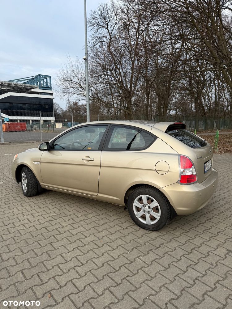 Hyundai Accent 1.6 Style A/C - 3