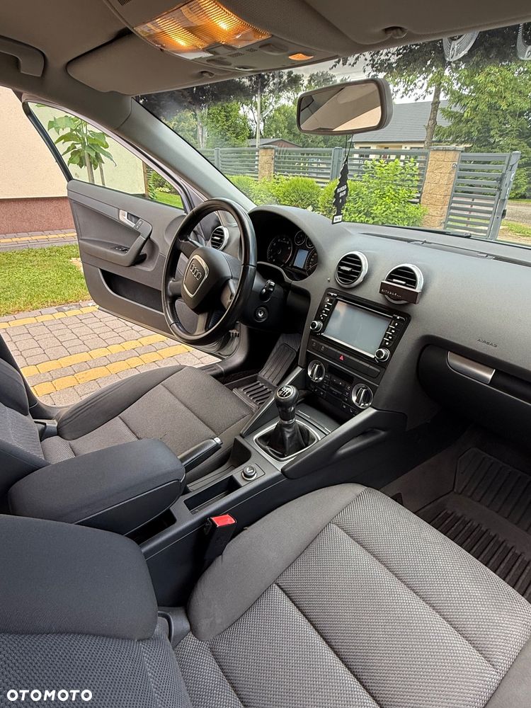 Audi A3 Sportback 1.4 TFSI Ambiente - 11