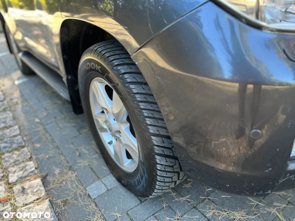 Toyota Land Cruiser - 18