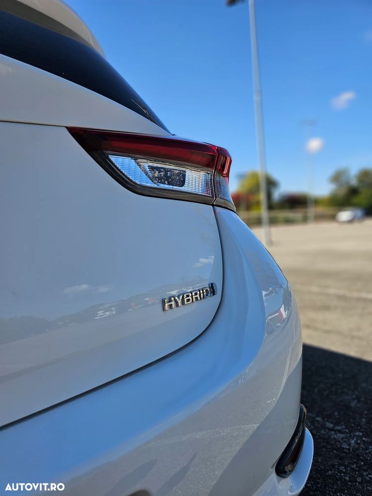 Toyota Auris - 4