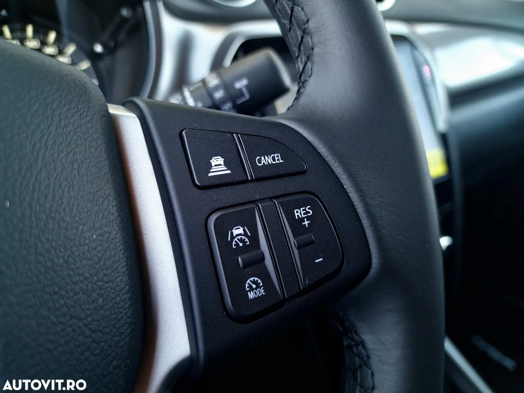 Suzuki Vitara 1.4 Boosterjet MHEV Luxus - 16