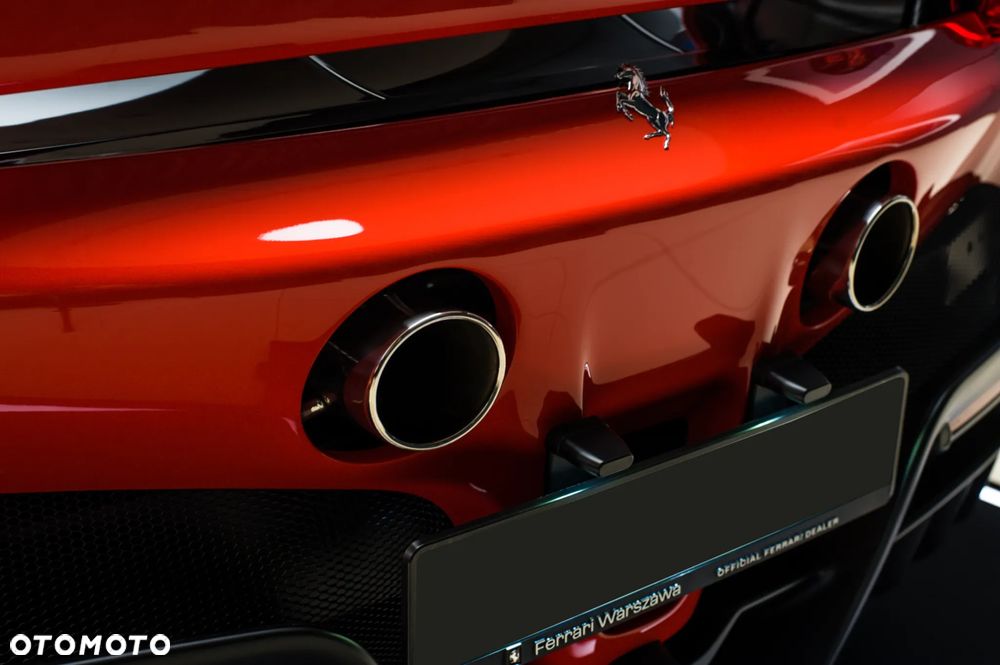 Ferrari SF90 Spider - 10