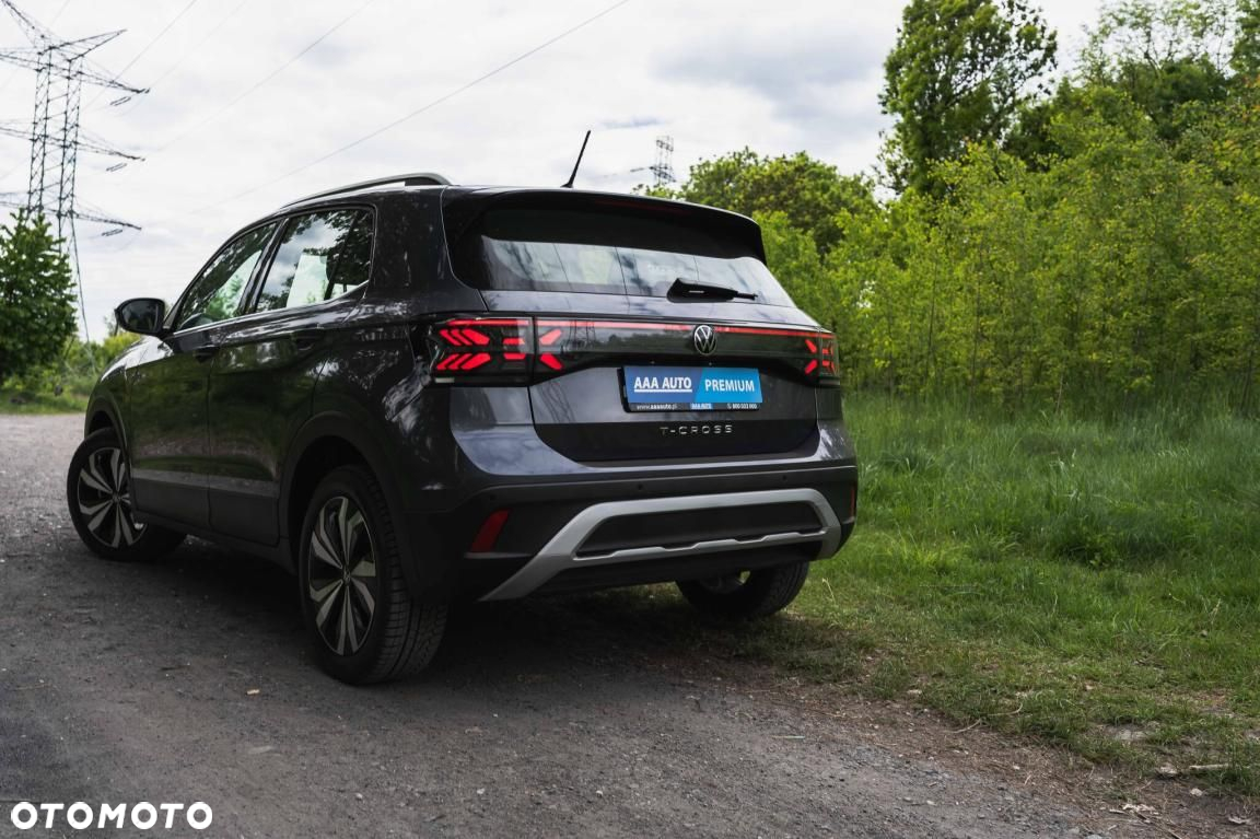 Volkswagen T-Cross - 11