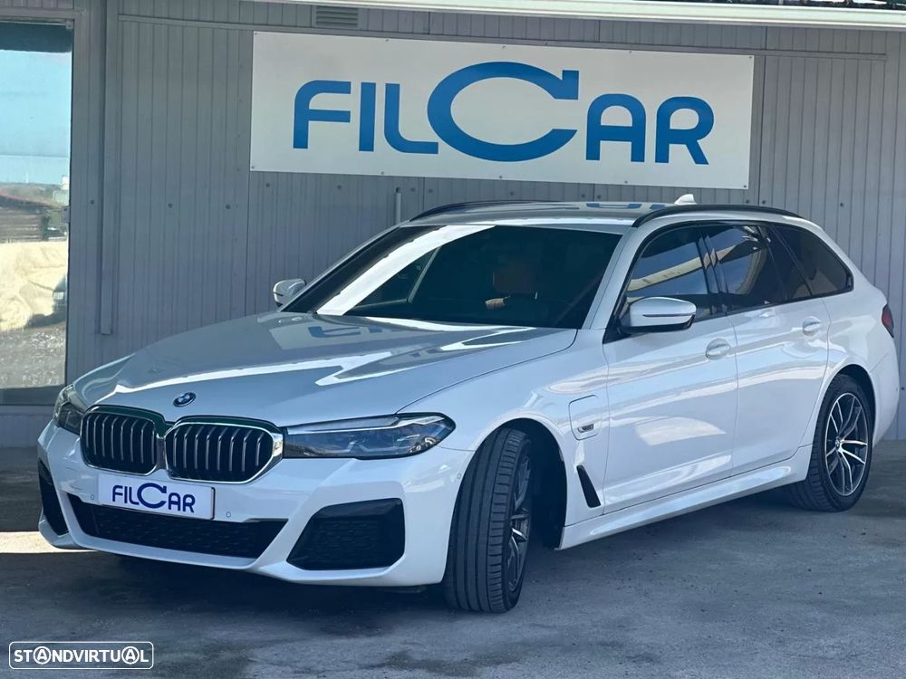 BMW 530 e Pack Desportivo M - 1
