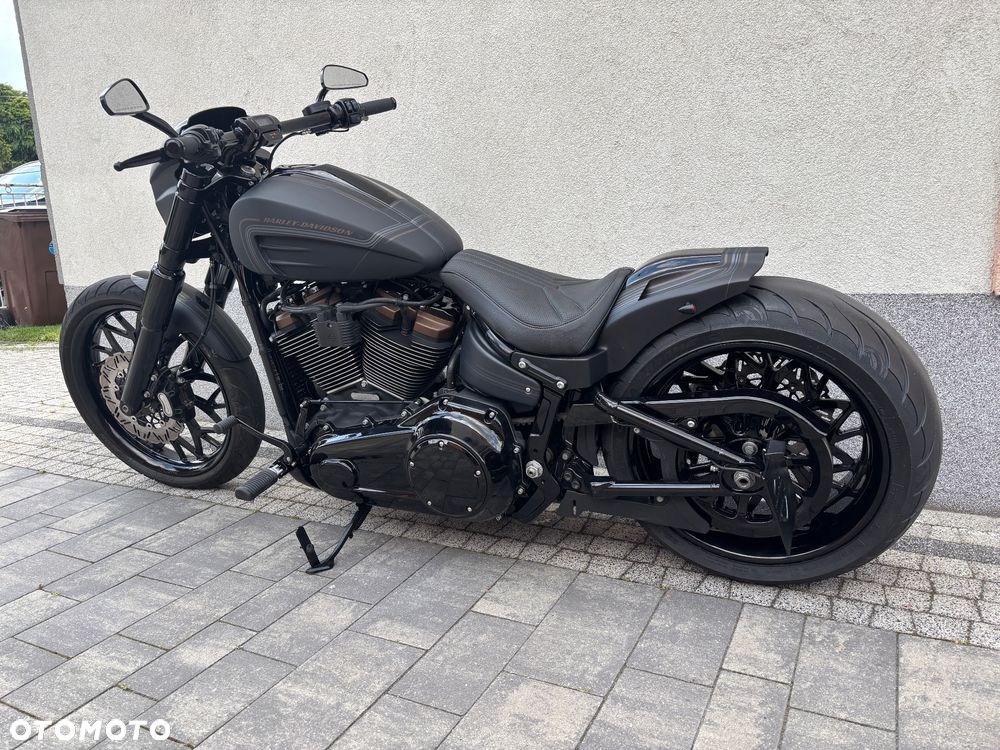 Harley-Davidson FXSB Breakout - 7