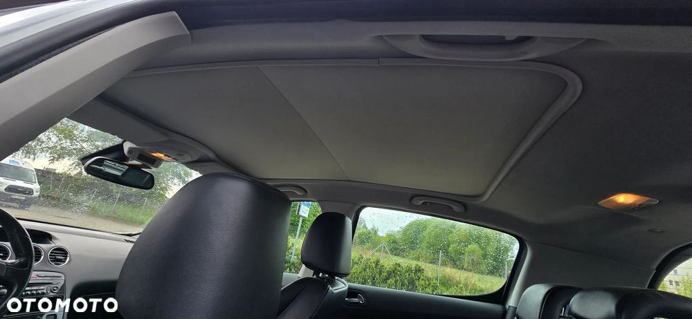 Peugeot 308 1.6 HDi Premium - 8