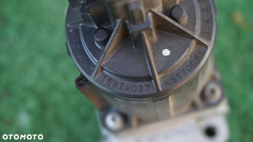 Mitsubishi Pajero IV 3.2 DID 5D Long zawor EGR 1582A037 K5T70081 - 3