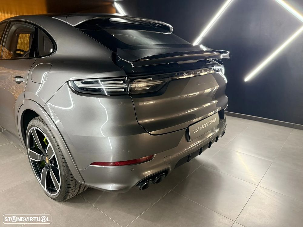 Porsche Cayenne Coupé Turbo S E-Hybrid - 14
