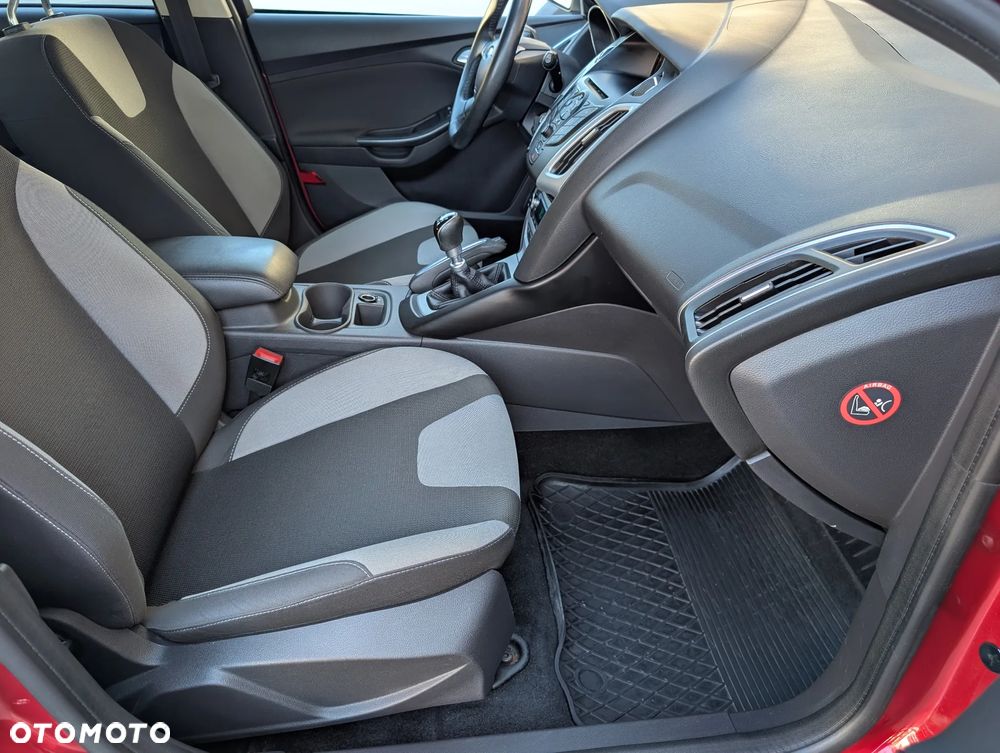 Ford Focus 1.0 EcoBoost Trend Sport - 22