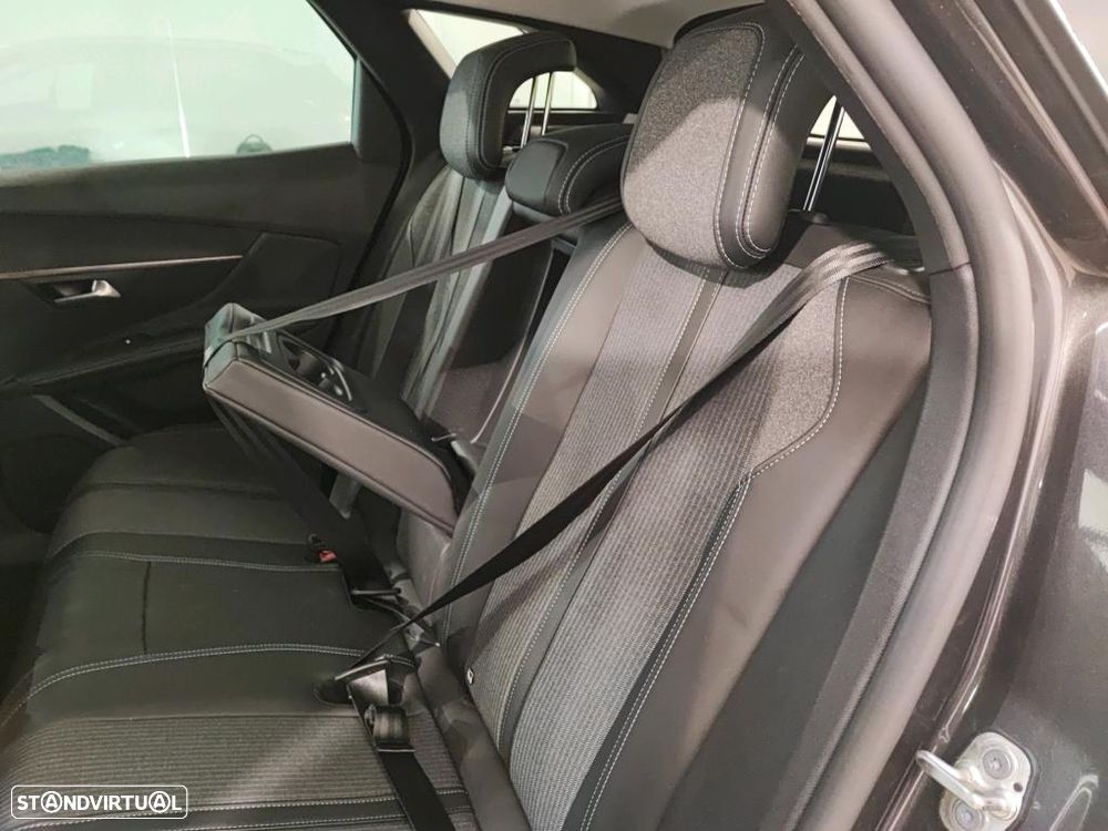 Peugeot 3008 1.6 Hybrid Allure e-EAT8 - 9