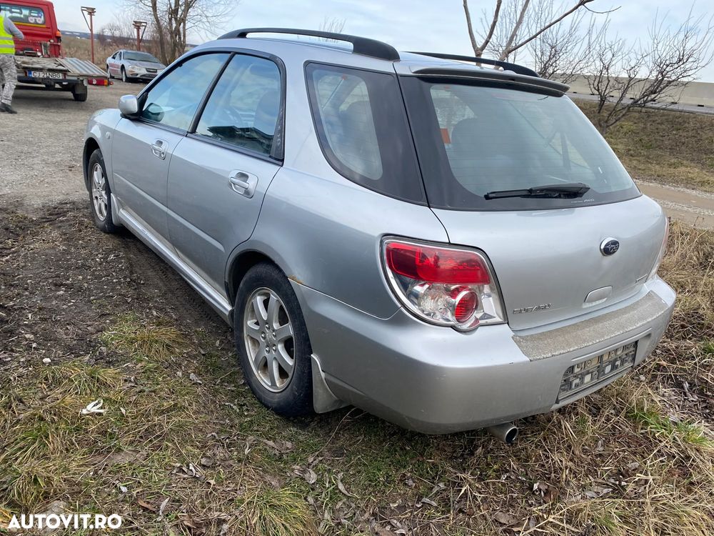 Dezmembrez piese Subaru Impreza - 4