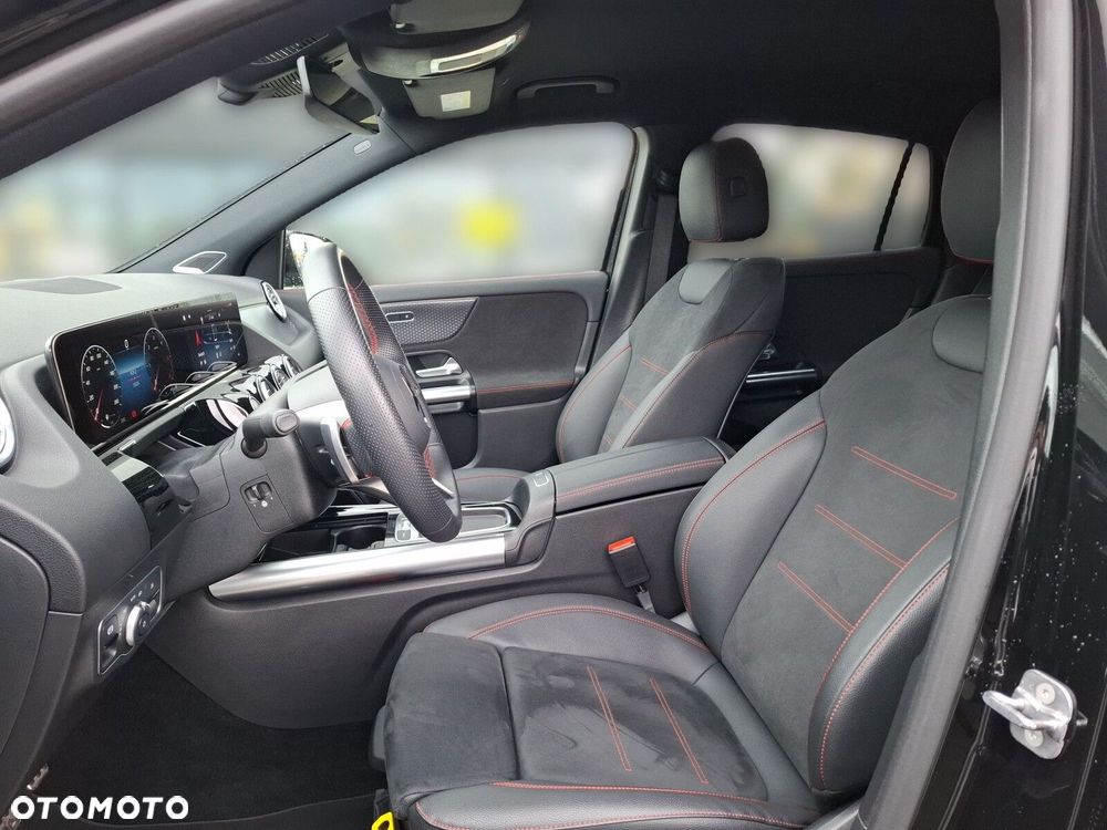 Mercedes-Benz GLA 220 d 4-Matic AMG Line - 13