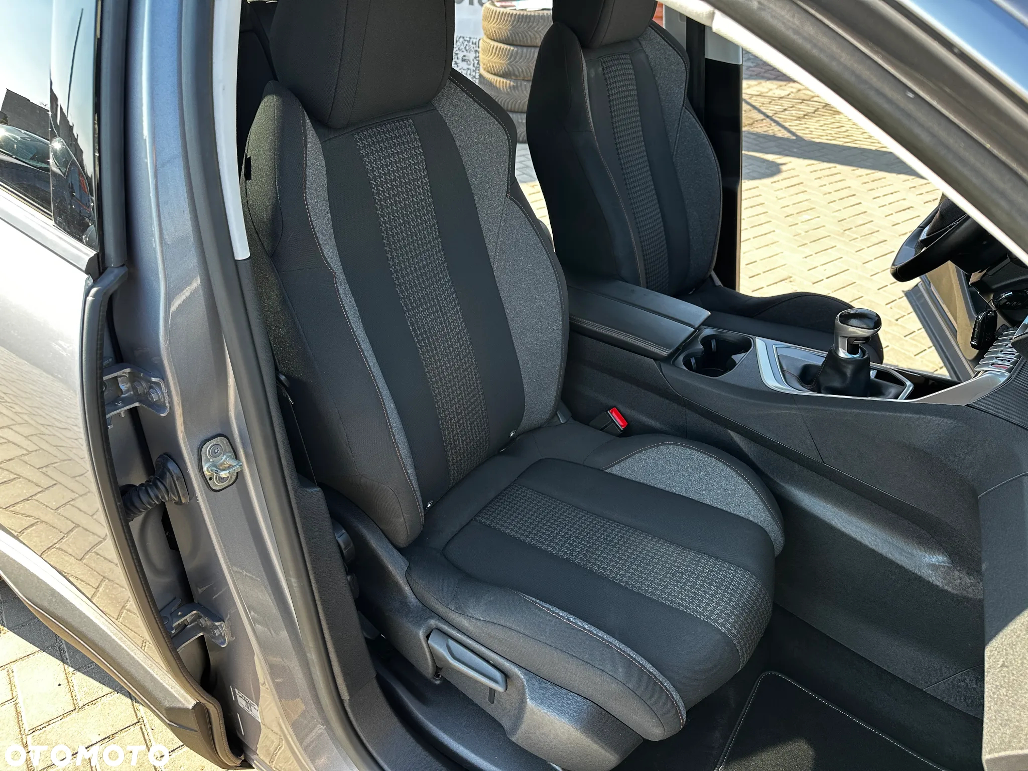 Peugeot 3008 - 23