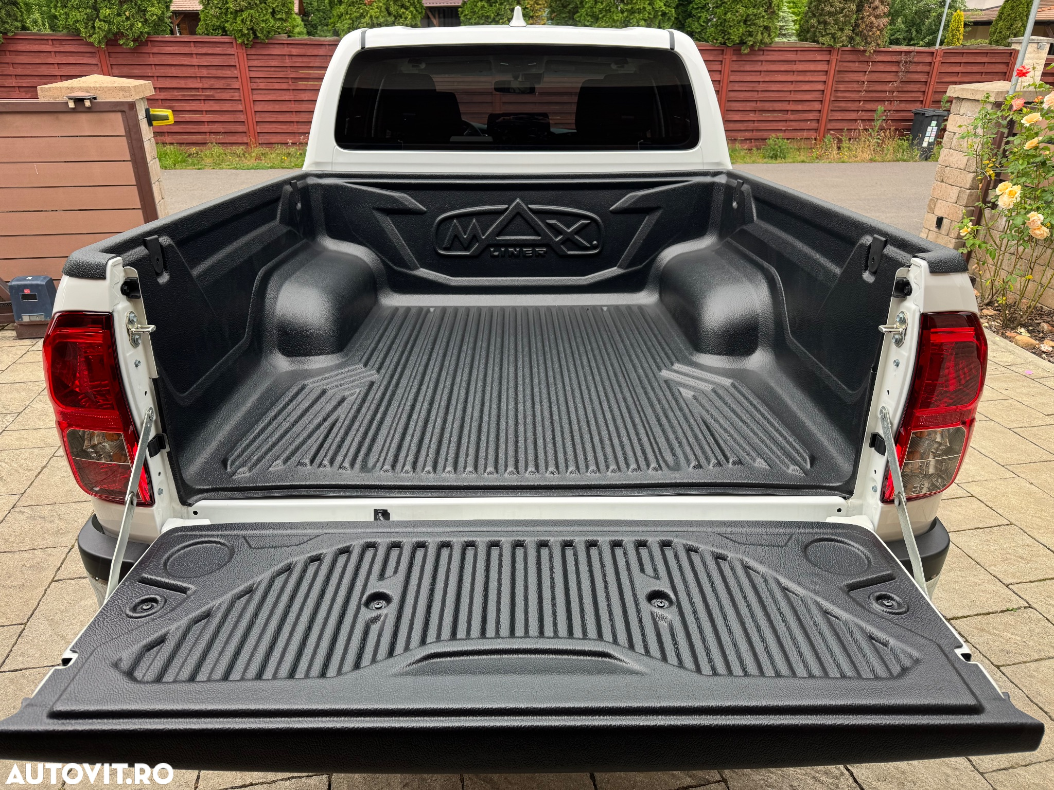Toyota Hilux - 7