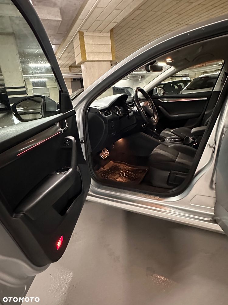 Skoda Octavia 2.0 TSI Style DSG - 15