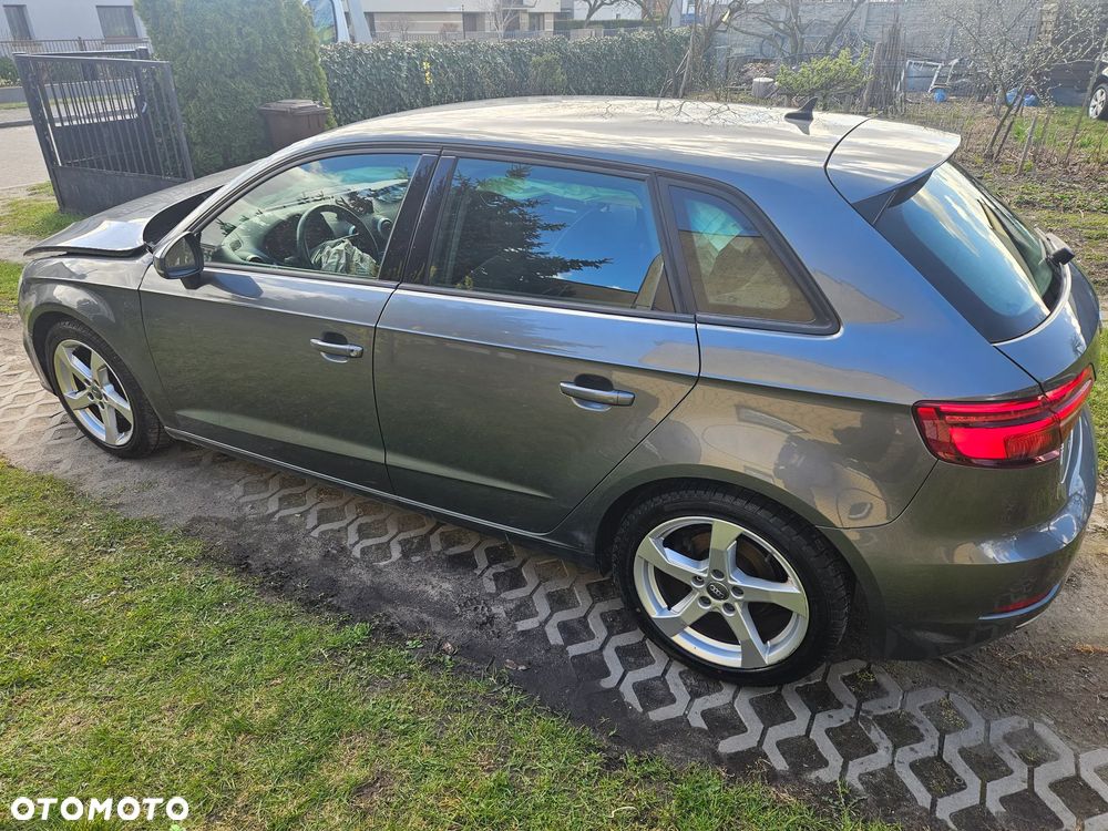 Audi A3 Sportback 35 TFSI S tronic - 23