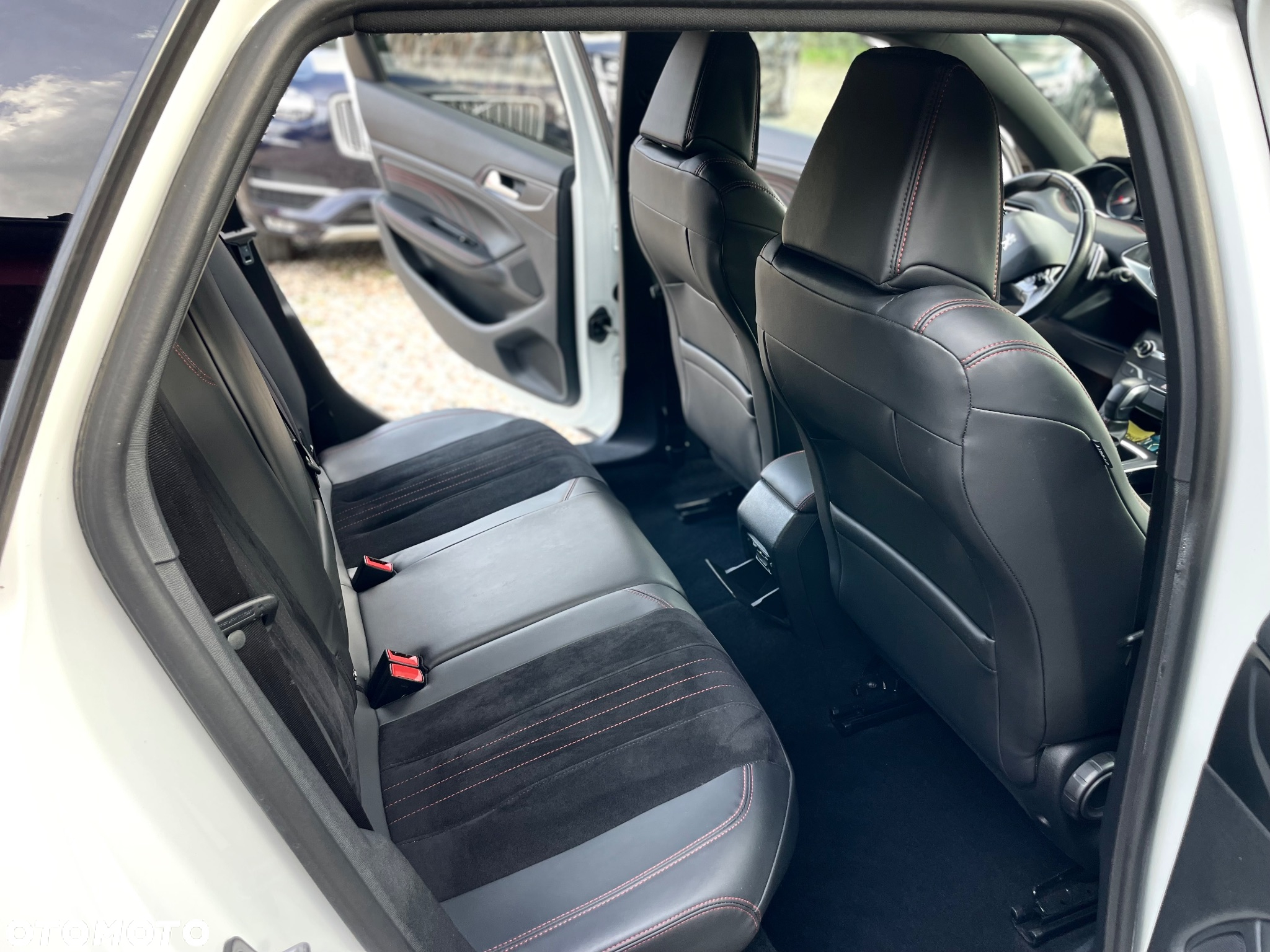 Peugeot 308 BlueHDi 180 EAT6 GT - 15