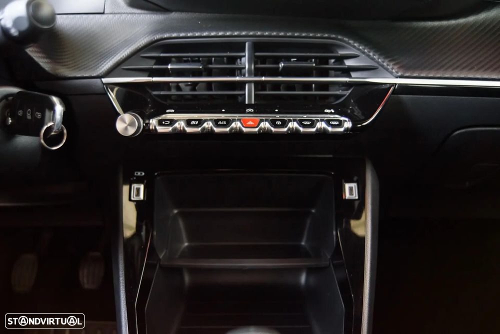 Peugeot 2008 1.2 PureTech Active - 32