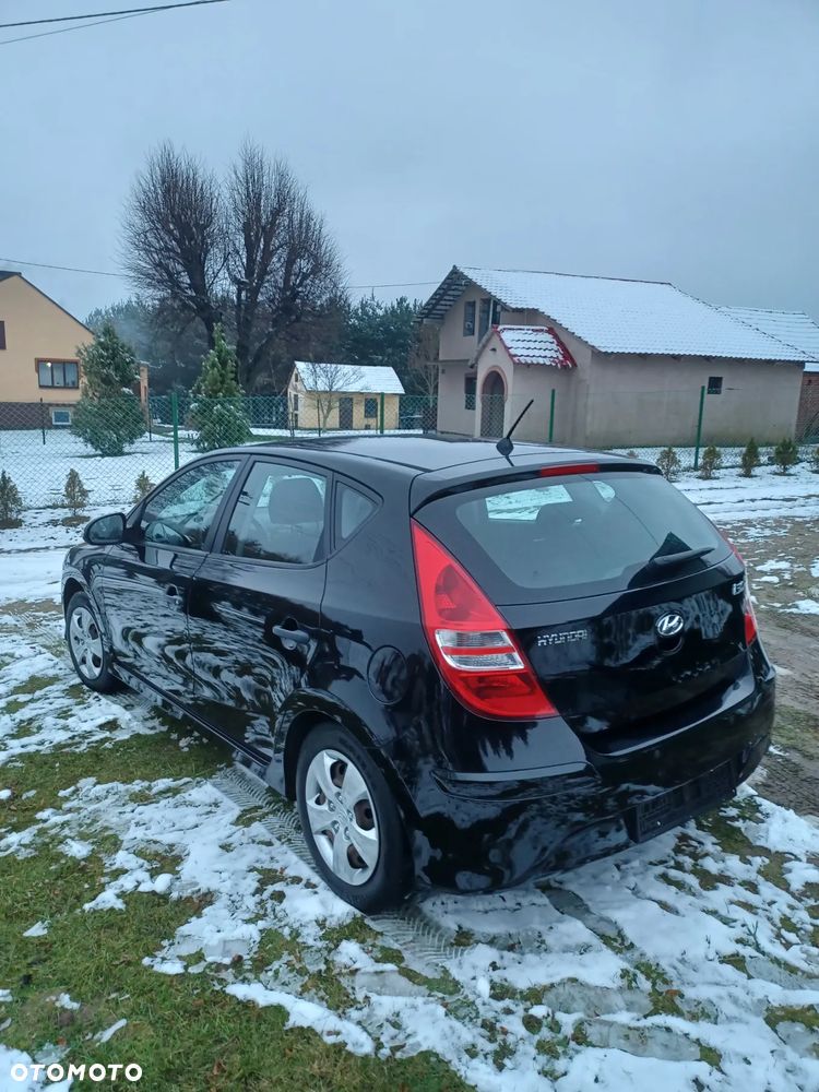 Hyundai i30 1.4 Blue Comfort - 4