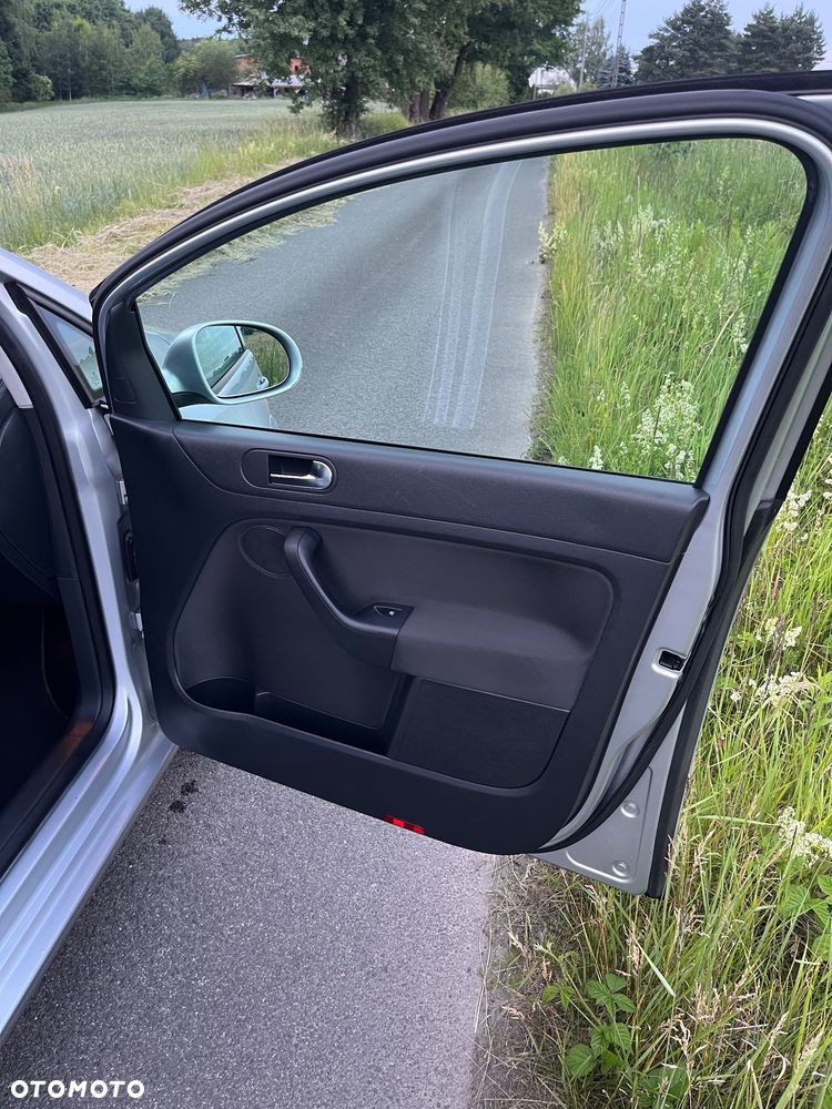 Volkswagen Golf Plus - 23