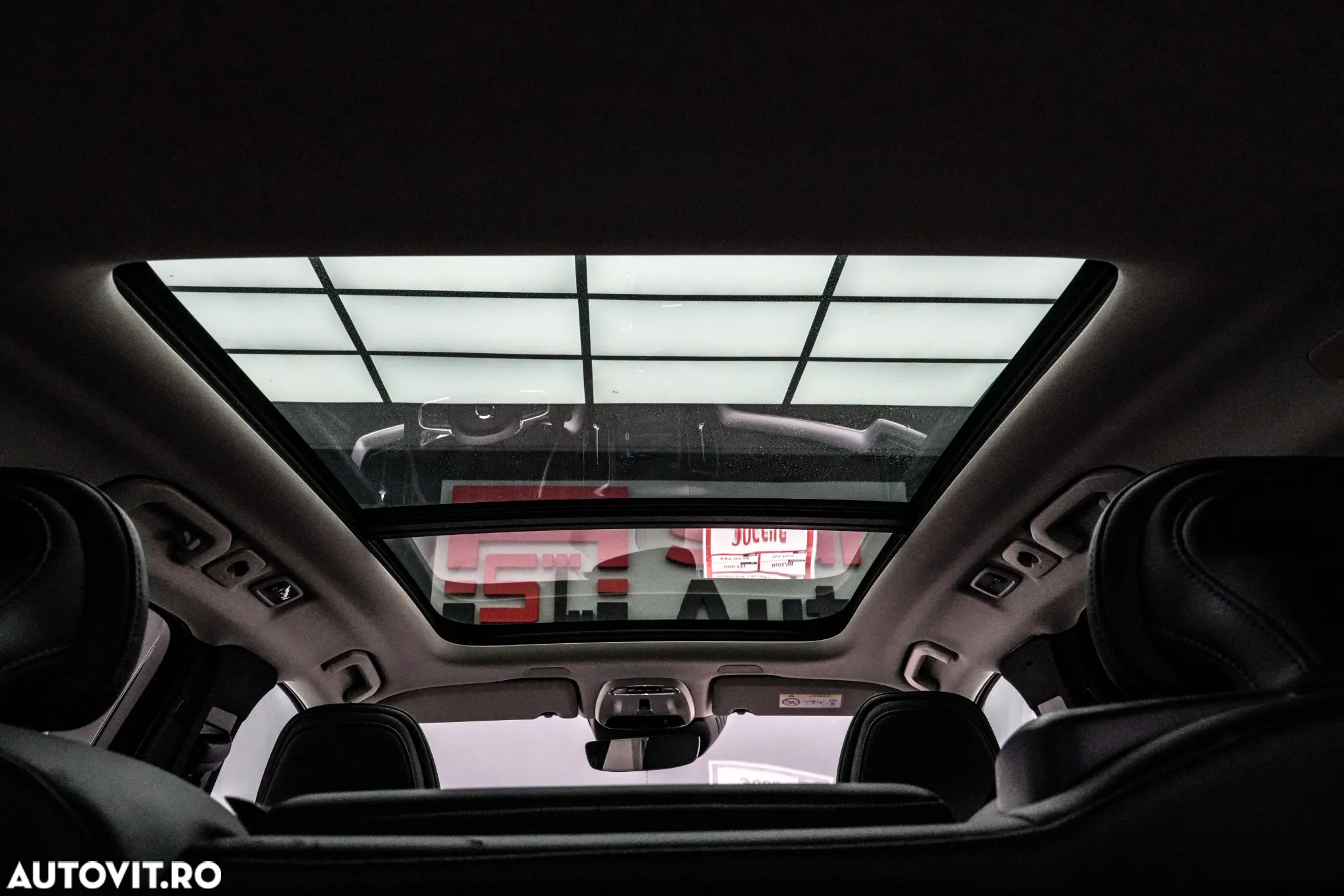 Volvo XC 60 T8 Twin Engine AWD Momentum Pro - 9