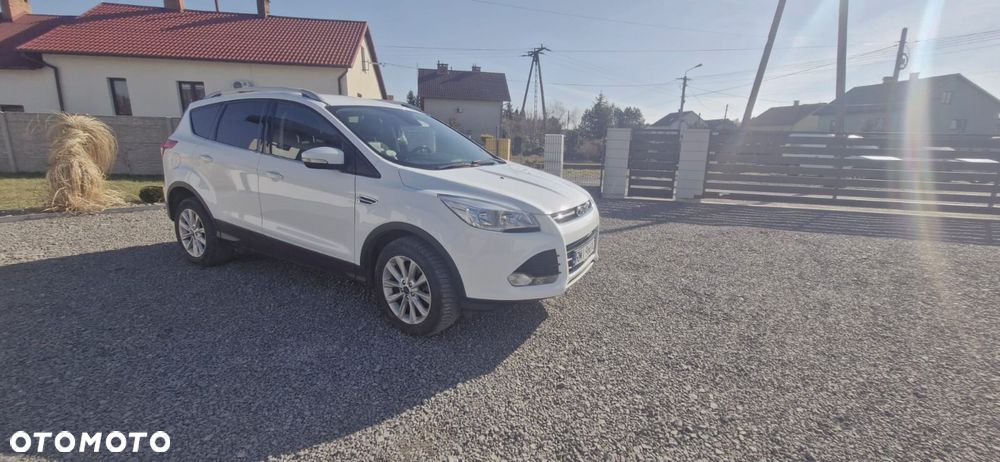 Ford Kuga 2.0 TDCi 2x4 Titanium - 6
