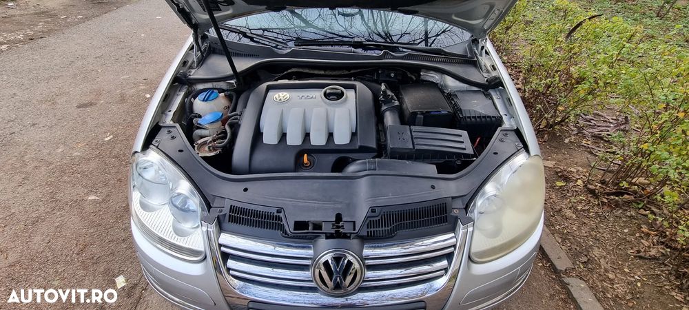Volkswagen Jetta 1.9 TDI Comfortline - 16