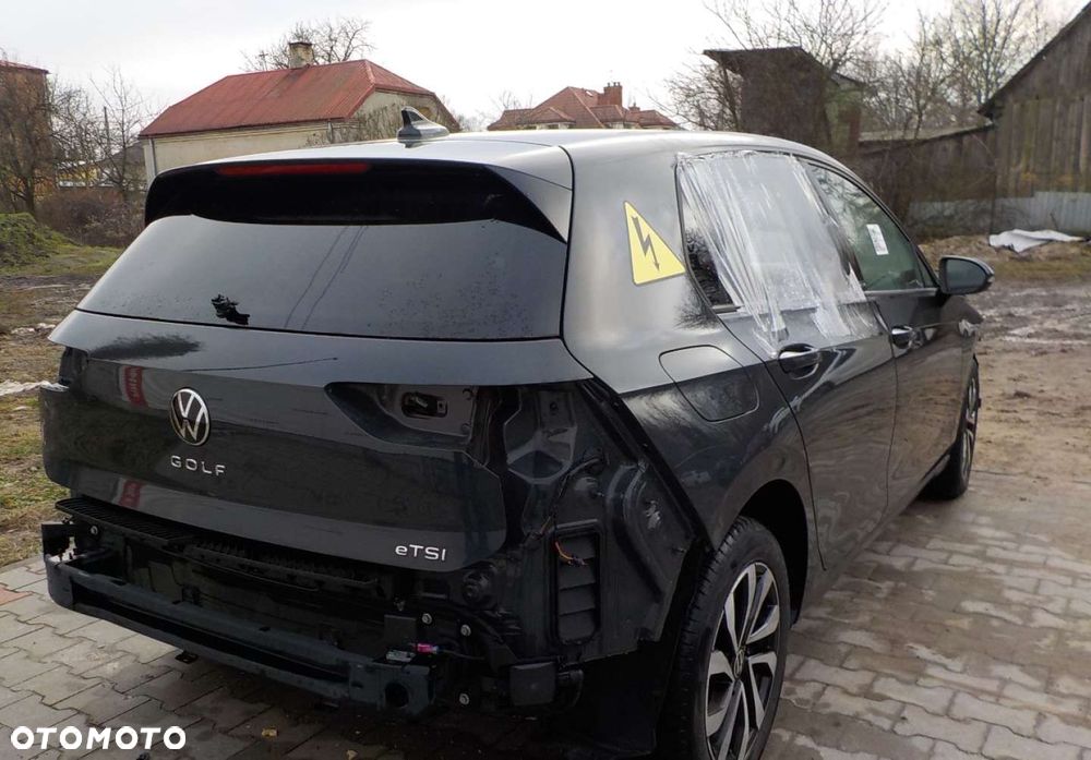Volkswagen Golf - 15