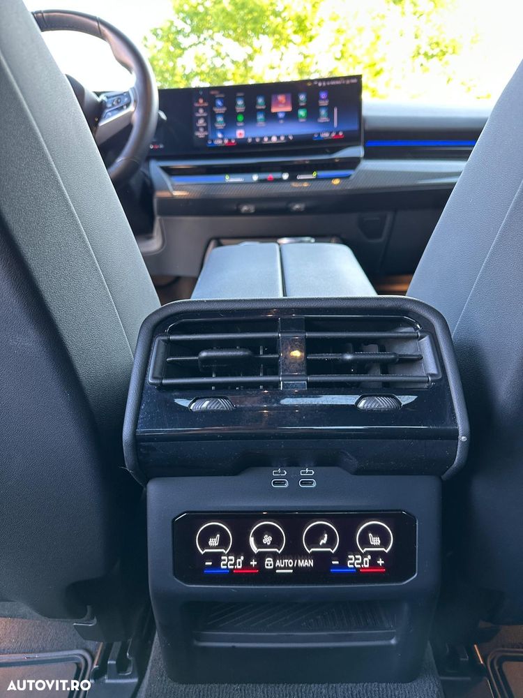 BMW Seria 5 520i Aut. - 37