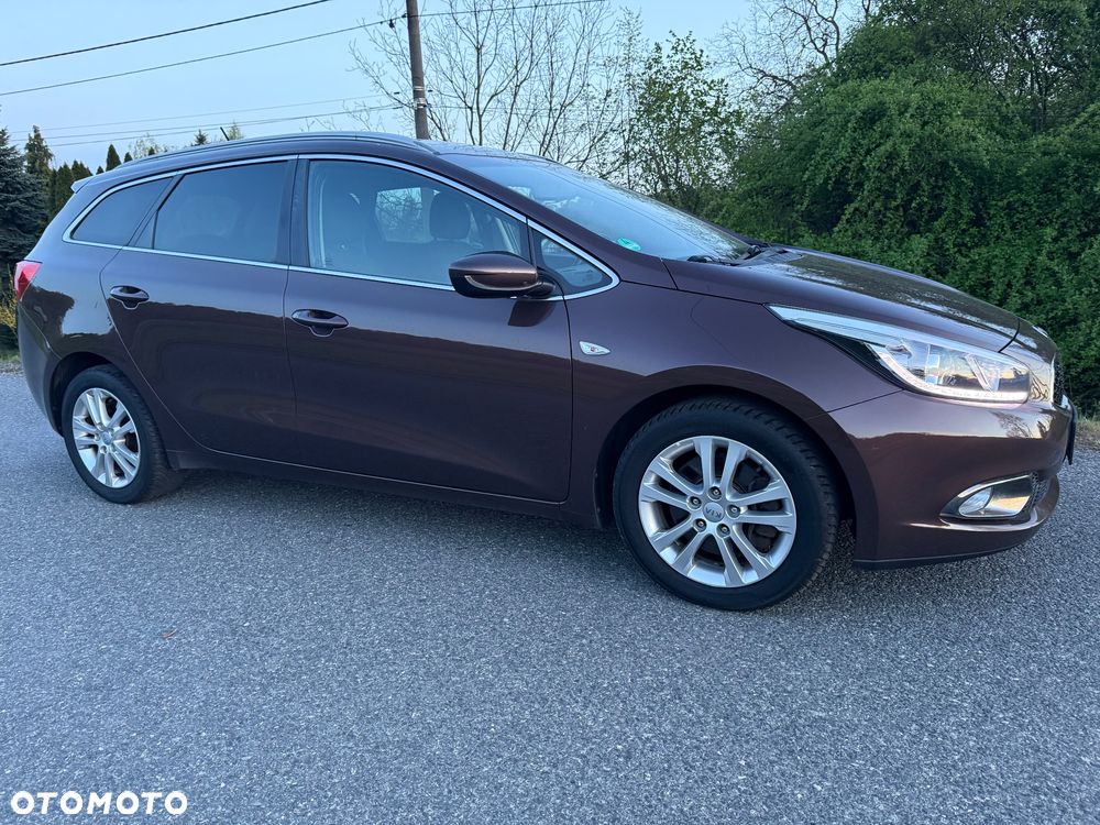 Kia Ceed 1.6 GDI Platinum Edition - 16