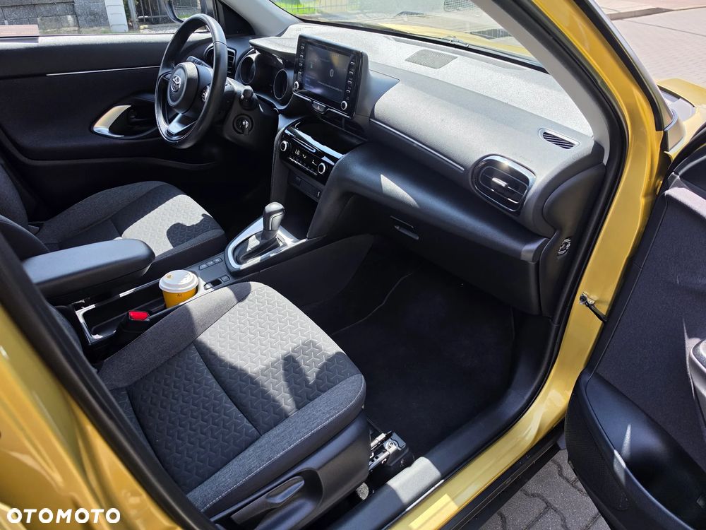 Toyota Yaris Cross Hybrid 1.5 Comfort - 16