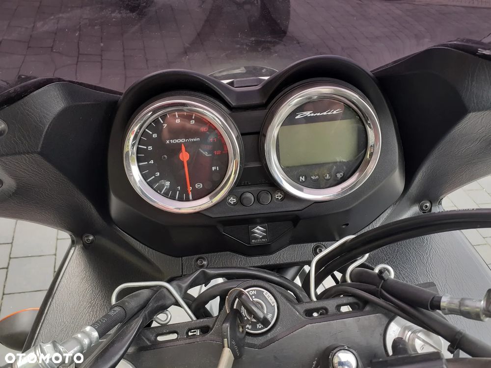 Suzuki Bandit - 14