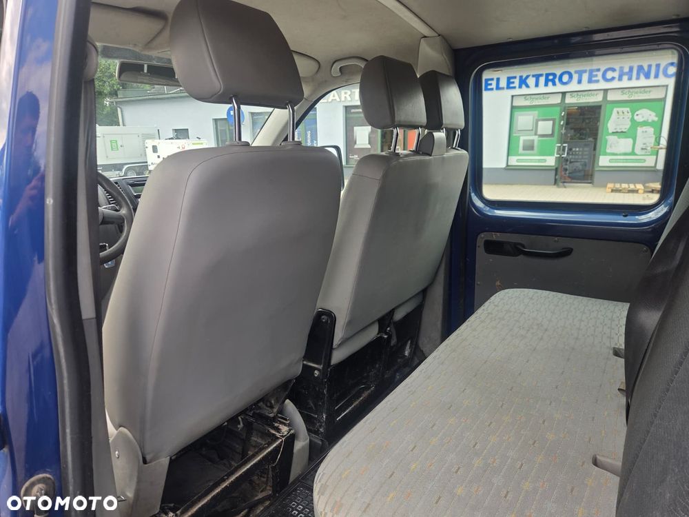 Volkswagen TRANSPORTER T5 - 11