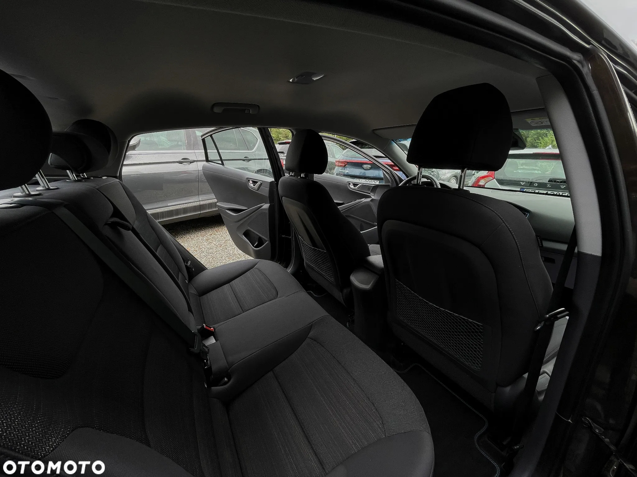 Hyundai IONIQ Hybrid 1.6 GDI Premium - 37