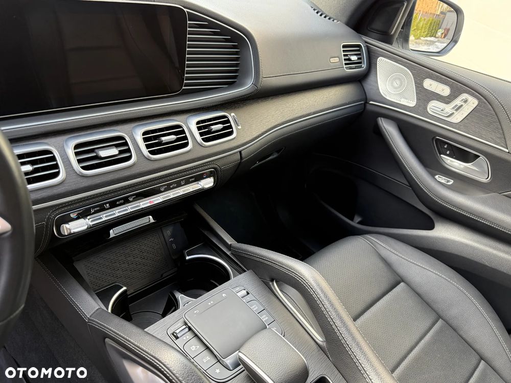 Mercedes-Benz GLE - 12