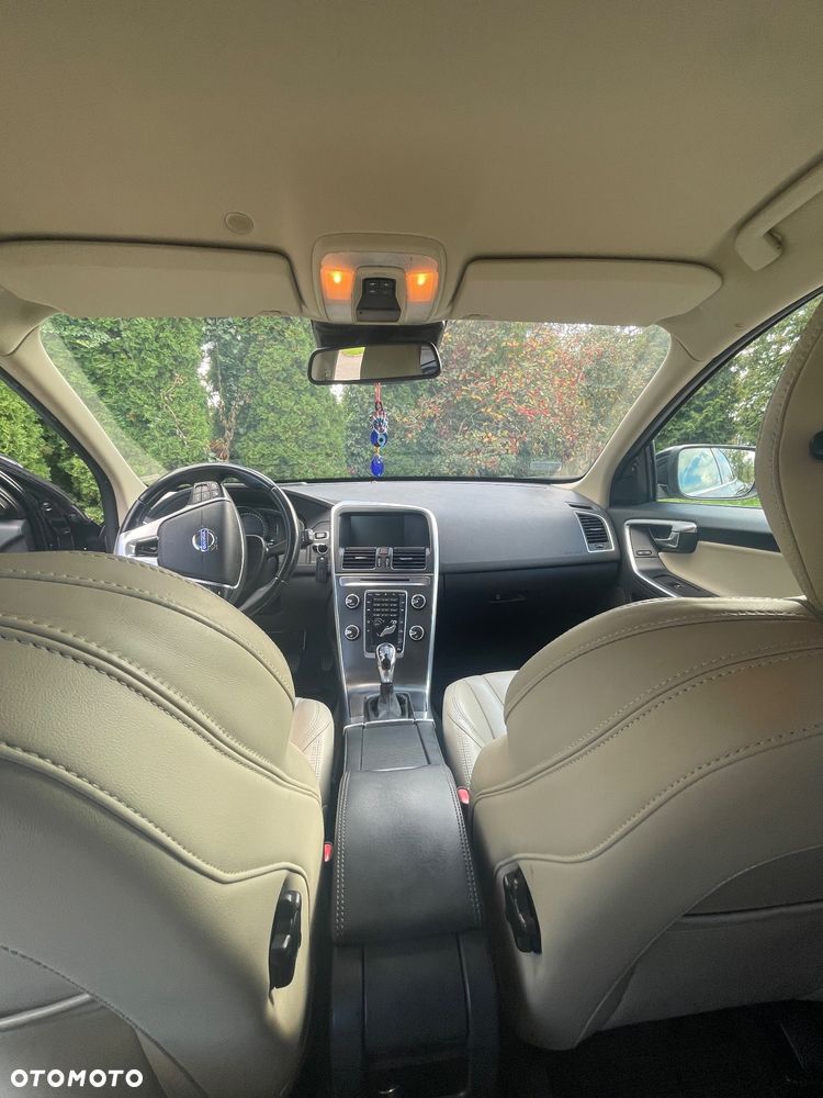 Volvo XC 60 D5 AWD Summum - 6