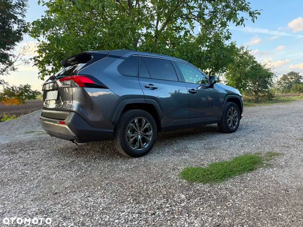 Toyota RAV4 - 5