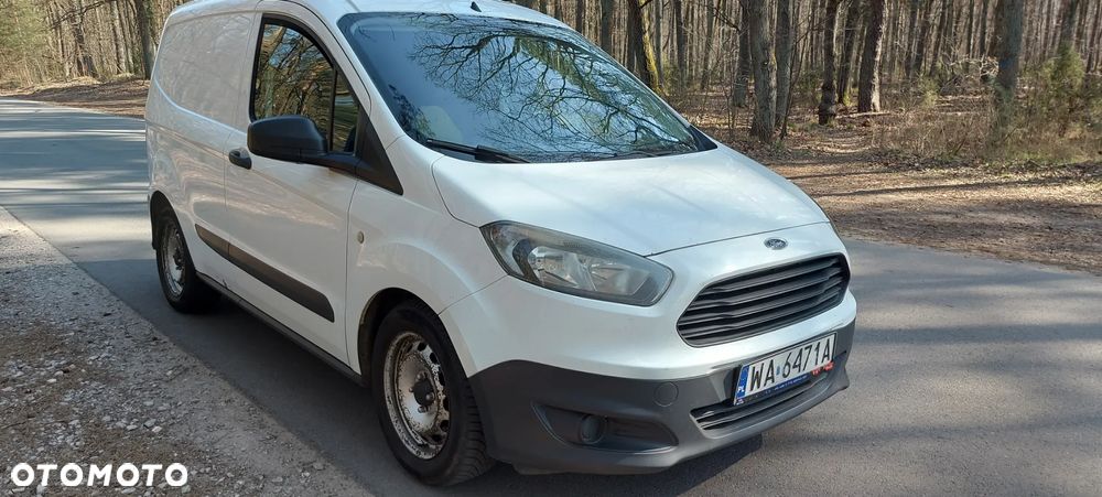 Ford Transit Courier - 4
