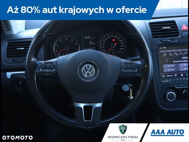 Volkswagen Jetta - 22