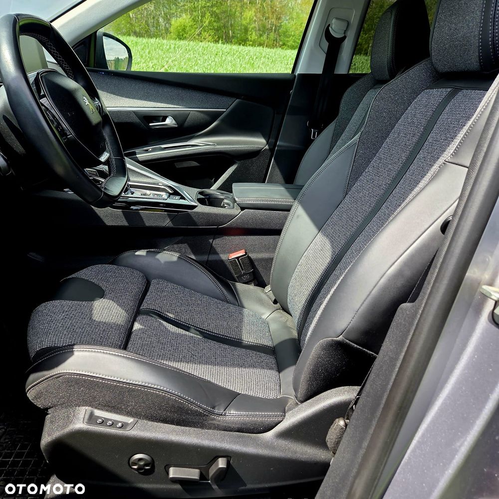 Peugeot 5008 - 9