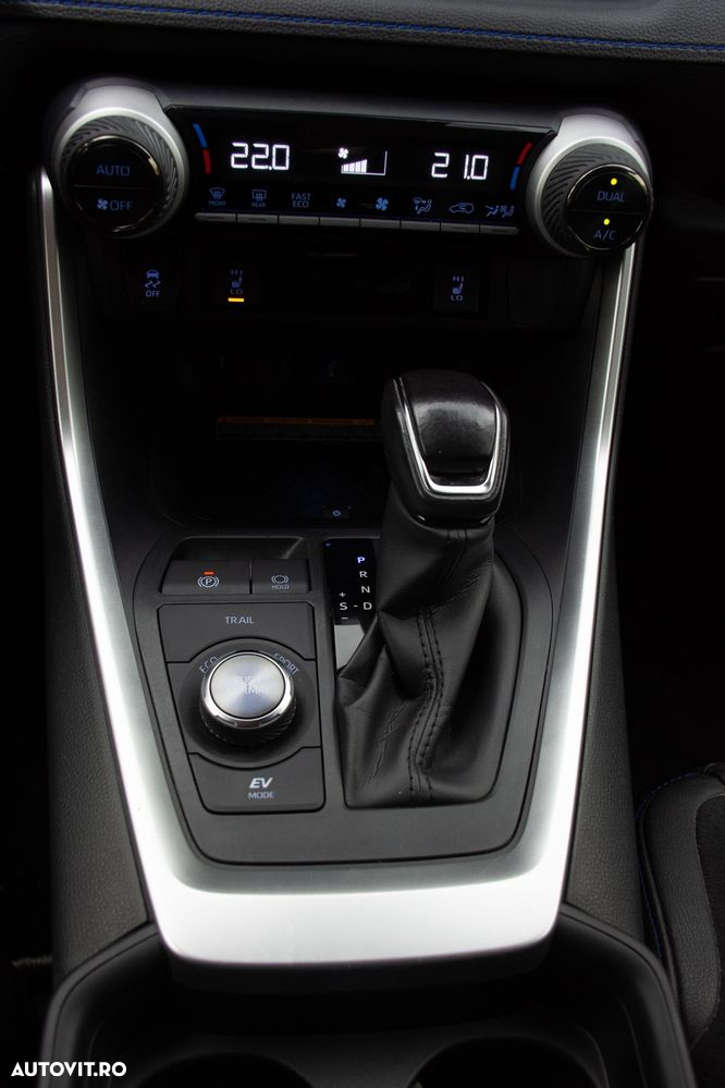 Toyota RAV4 2.5 Hybrid VVT-iE 4x4 Exclusive Bi-Tone - 6