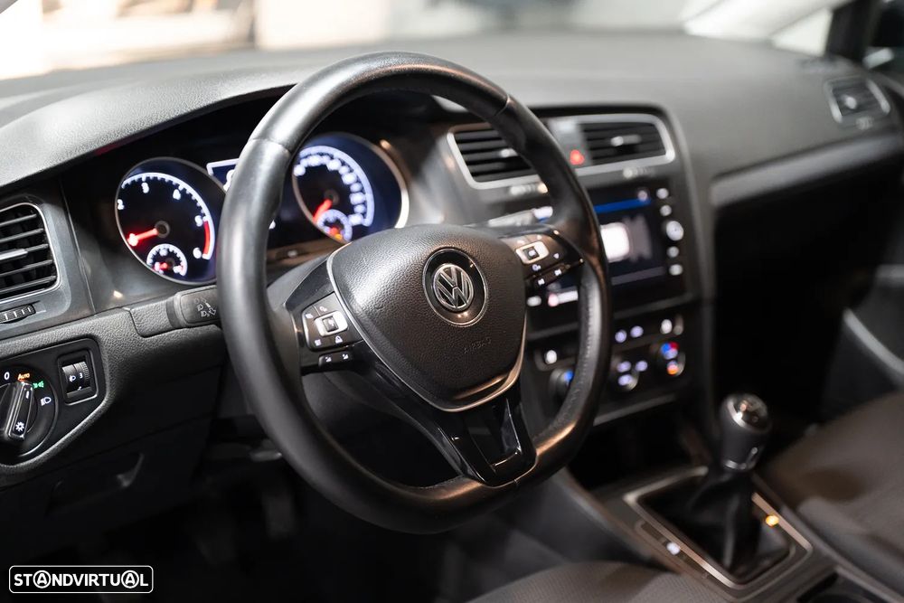 VW Golf 1.6 TDI R-Line - 15