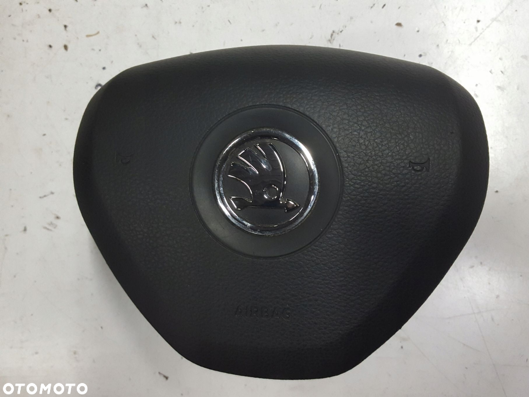 SKODA RAPID 12-17r PODUSZKA AIRBAG KIEROWCY 5E0880201A - 2