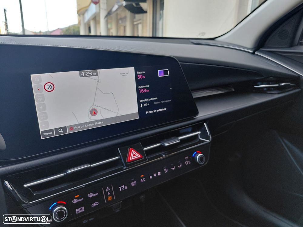 Kia e-Niro Vision - 16