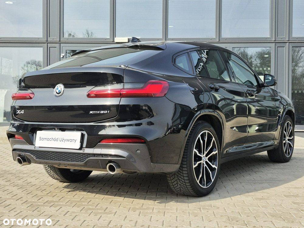 BMW X4 - 10