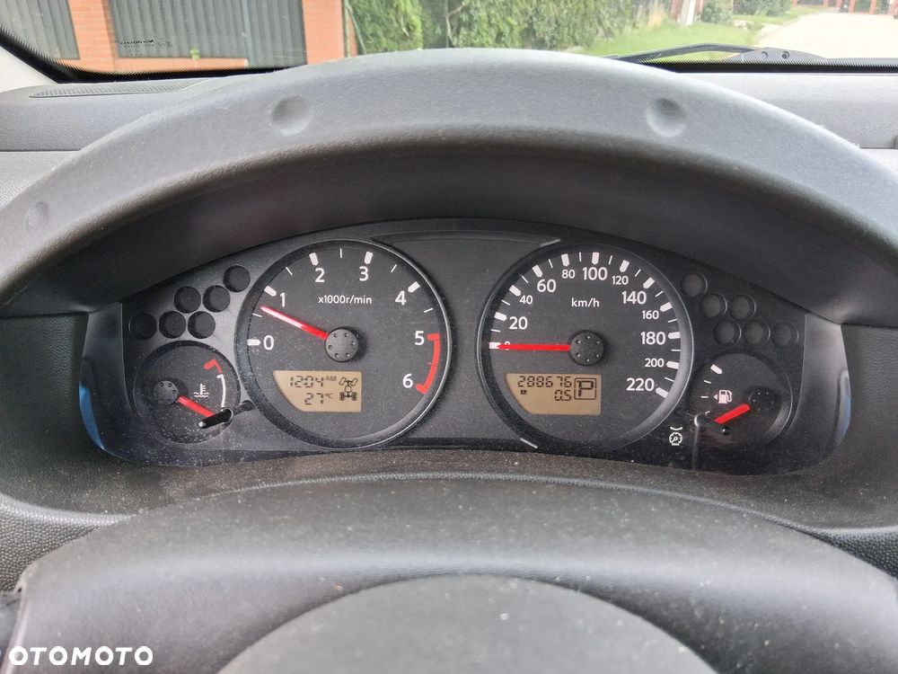 Nissan Navara Autm Premium - 15