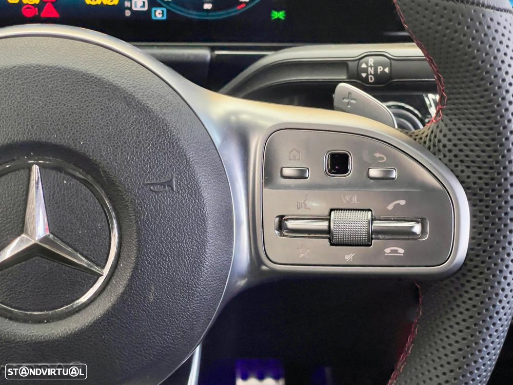 Mercedes-Benz GLA 180 d AMG Line - 15