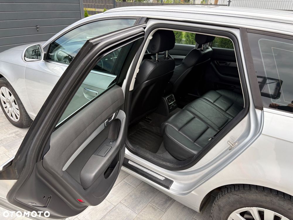 Audi A6 Avant 2.7 TDI DPF quattro tiptronic - 13