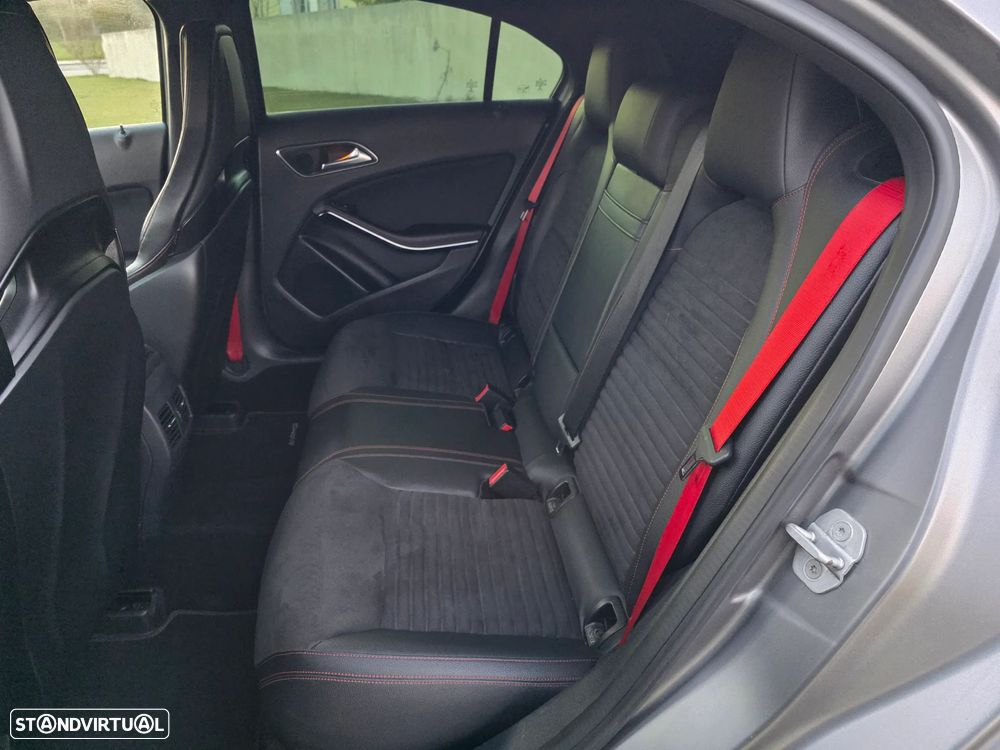 Mercedes-Benz A 45 AMG 4Matic Speedshift 7G-DCT - 5